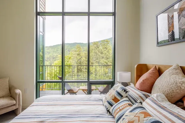 $2,899,000 | 69 Hourglass Drive, Unit 419, Stowe, VT 05672