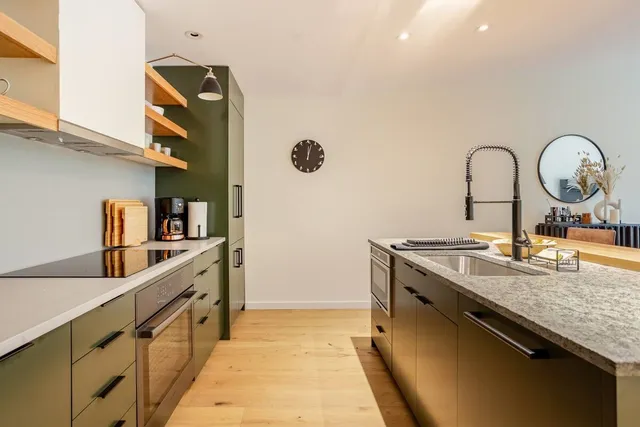 $2,899,000 | 69 Hourglass Drive, Unit 419, Stowe, VT 05672