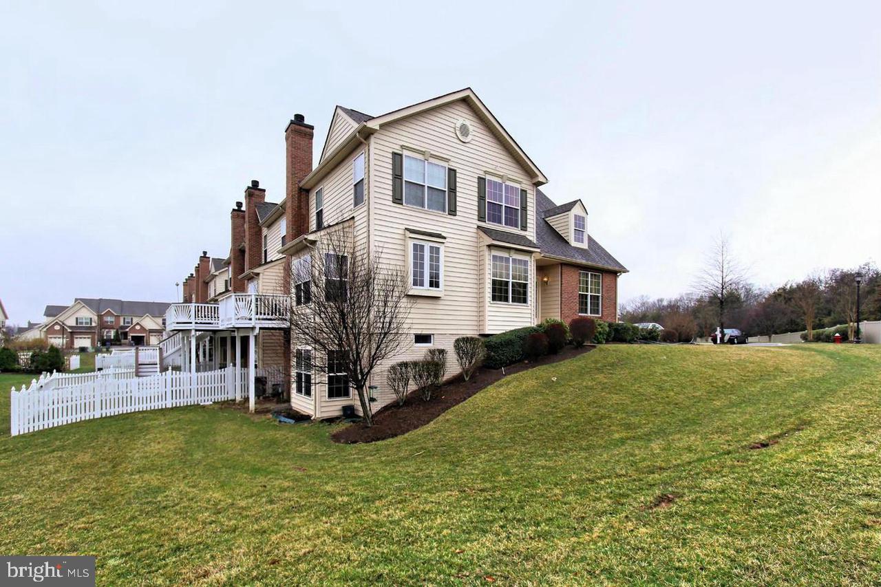 19604 Edgemont Square Ashburn, VA 20147 - Photo 29 of 30