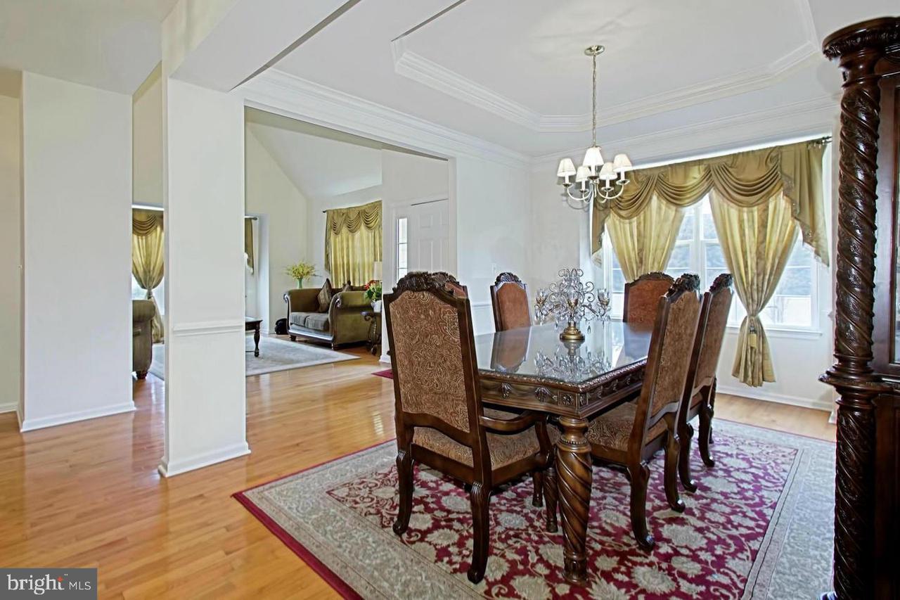 19604 Edgemont Square Ashburn, VA 20147 - Photo 7 of 30