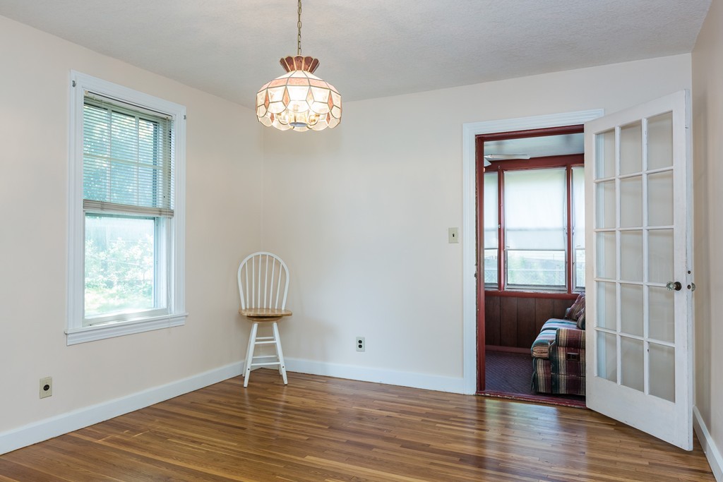 73 Bessemer Street Springfield, MA 01104 - Photo 11 of 29