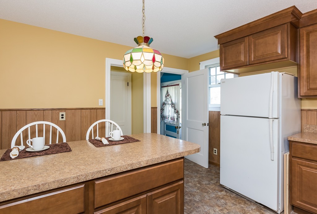 73 Bessemer Street Springfield, MA 01104 - Photo 16 of 29