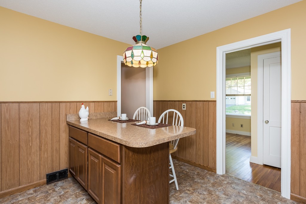 73 Bessemer Street Springfield, MA 01104 - Photo 17 of 29