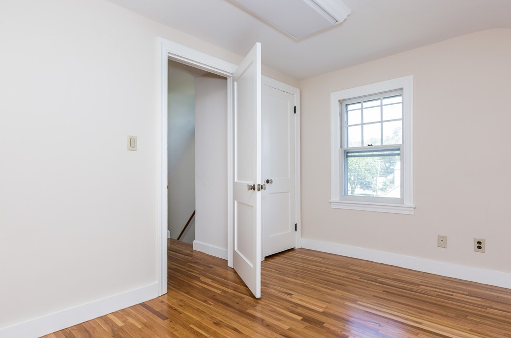 73 Bessemer Street Springfield, MA 01104 - Photo 19 of 29