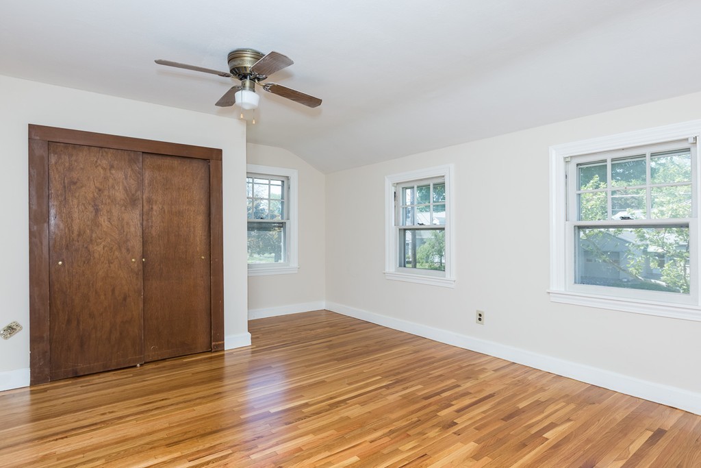 73 Bessemer Street Springfield, MA 01104 - Photo 22 of 29