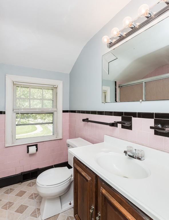 73 Bessemer Street Springfield, MA 01104 - Photo 25 of 29