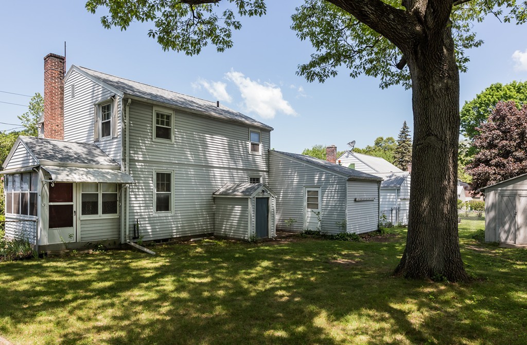 73 Bessemer Street Springfield, MA 01104 - Photo 27 of 29