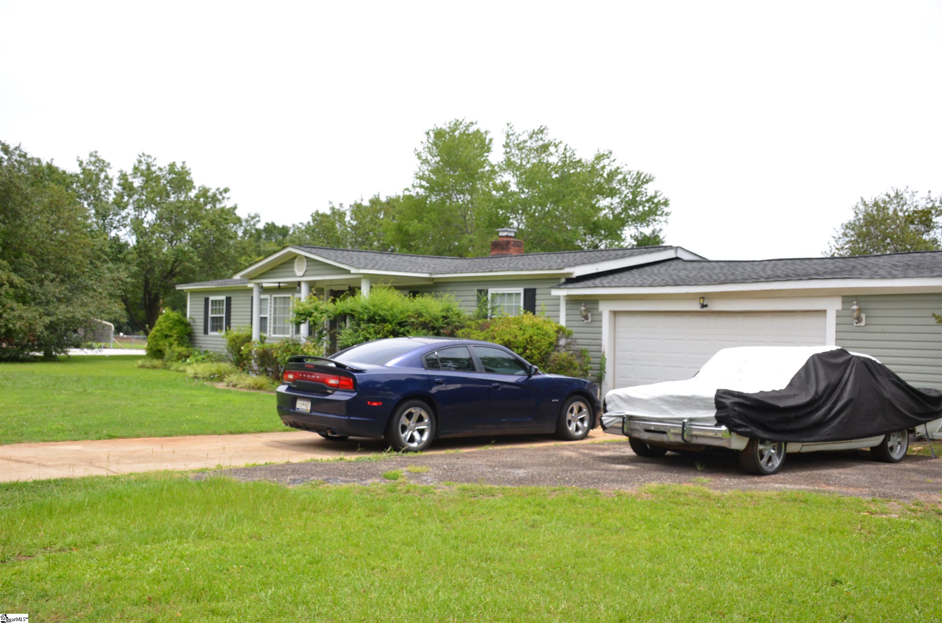 733 Brockman McClimon Road Greer, SC 29651 - Photo 6 of 27