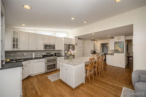 $749,900 | 236 Orrick Lane, St. Louis, MO 63122