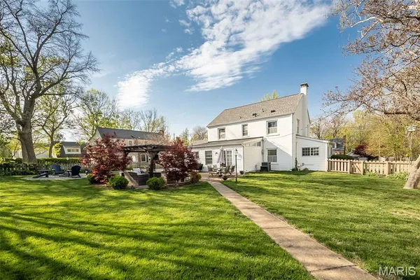 $749,900 | 236 Orrick Lane, St. Louis, MO 63122