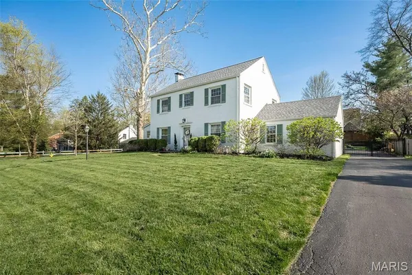 $749,900 | 236 Orrick Lane, St. Louis, MO 63122