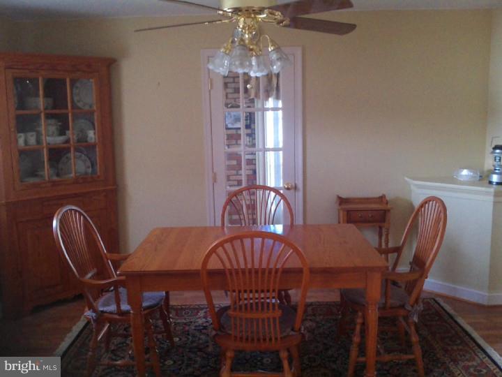 211 Pennsylvania Road Brooklawn, NJ 08030 - Photo 8 of 19 Dining Room
