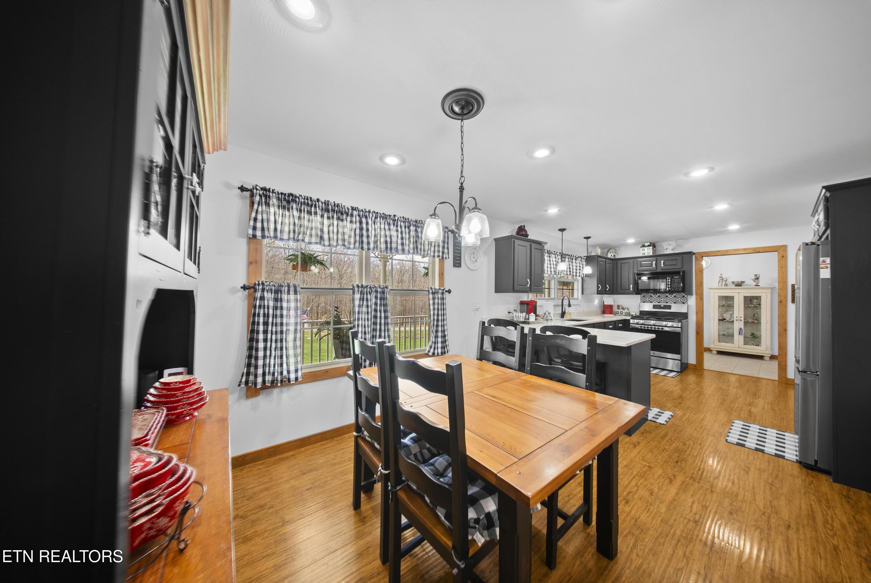 533 T Road Monterey, TN 38574 - Photo 7 of 50 DSC01716