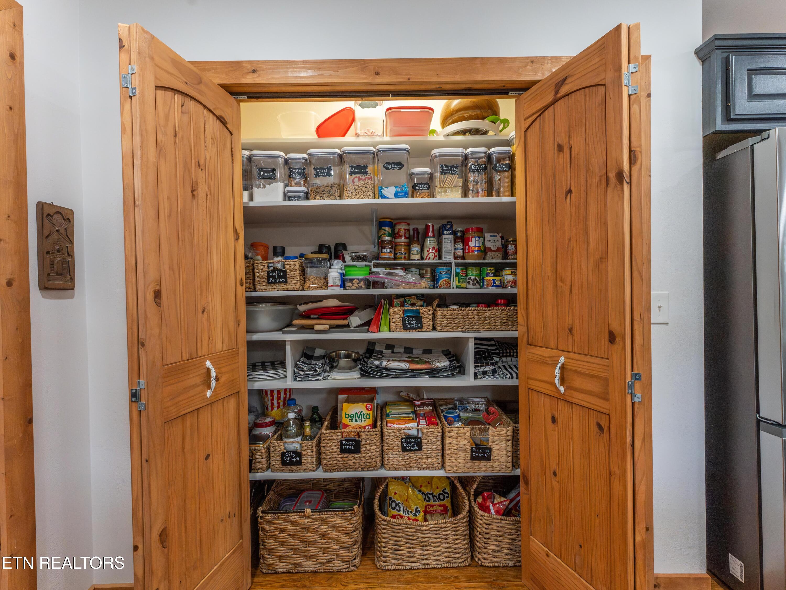 533 T Road Monterey, TN 38574 - Photo 9 of 50 DSC00759-Enhanced-NR