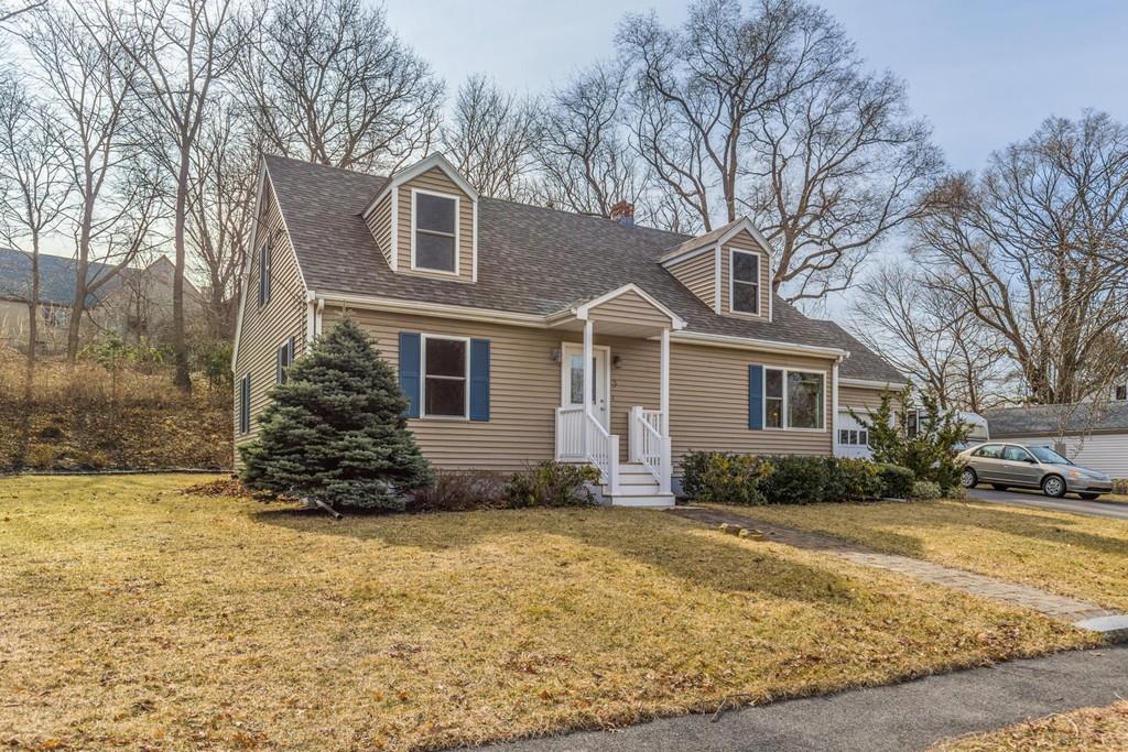 3 Carna Road Marblehead, MA 01945 - Photo 3 of 30 Gallery Image 3