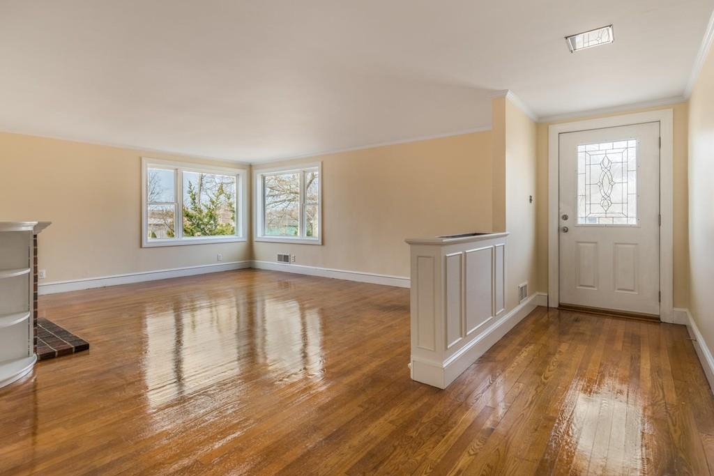3 Carna Road Marblehead, MA 01945 - Photo 5 of 30 Gallery Image 5
