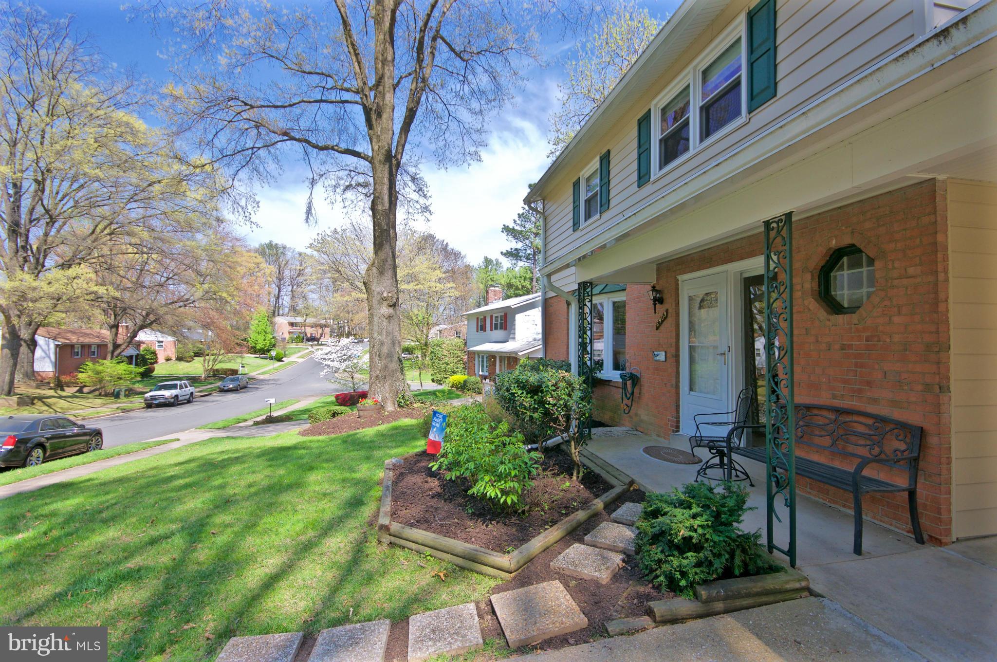 6409 Rivington Road Springfield, VA 22152 - Photo 2 of 29 Exterior (Front)
