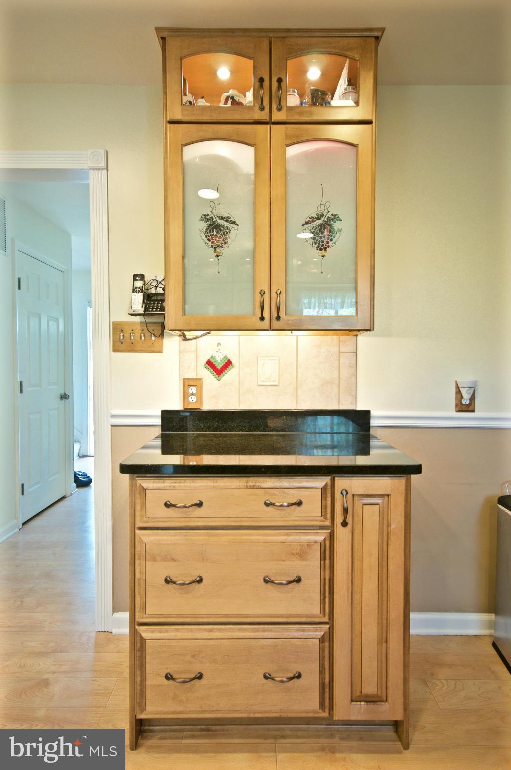 6409 Rivington Road Springfield, VA 22152 - Photo 11 of 29 Kitchen
