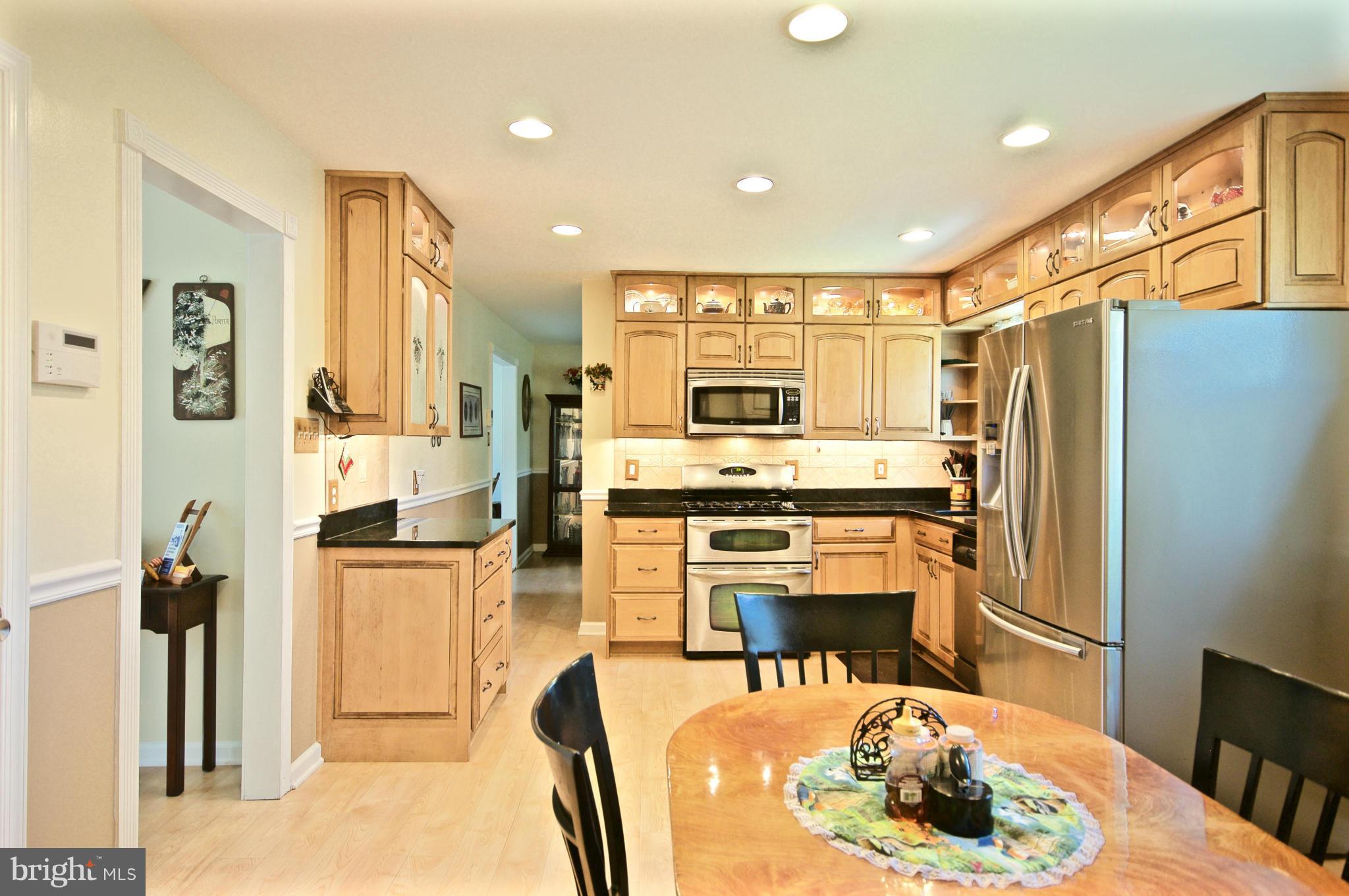 6409 Rivington Road Springfield, VA 22152 - Photo 12 of 29 Kitchen