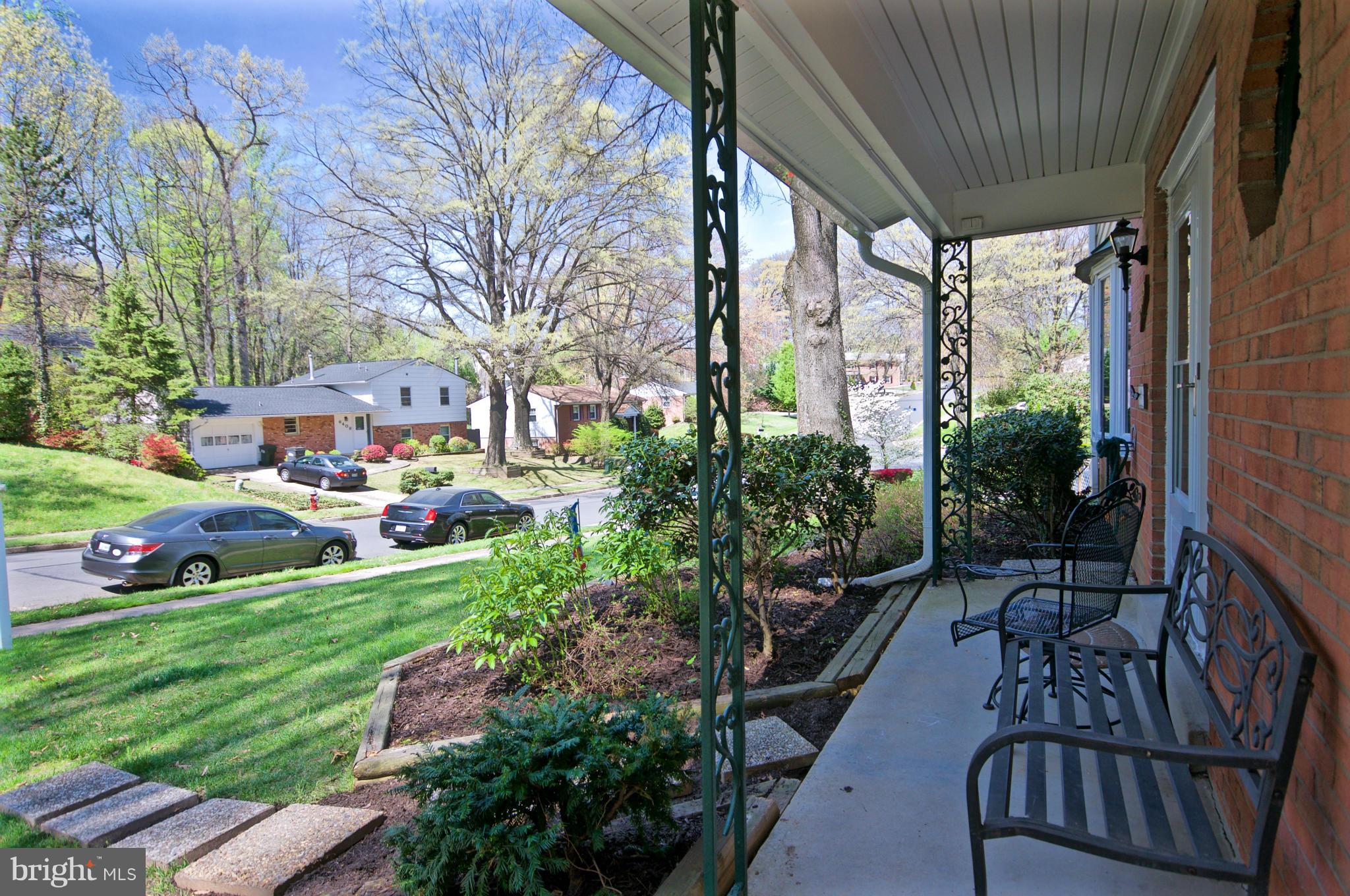 6409 Rivington Road Springfield, VA 22152 - Photo 3 of 29 Exterior (Front)