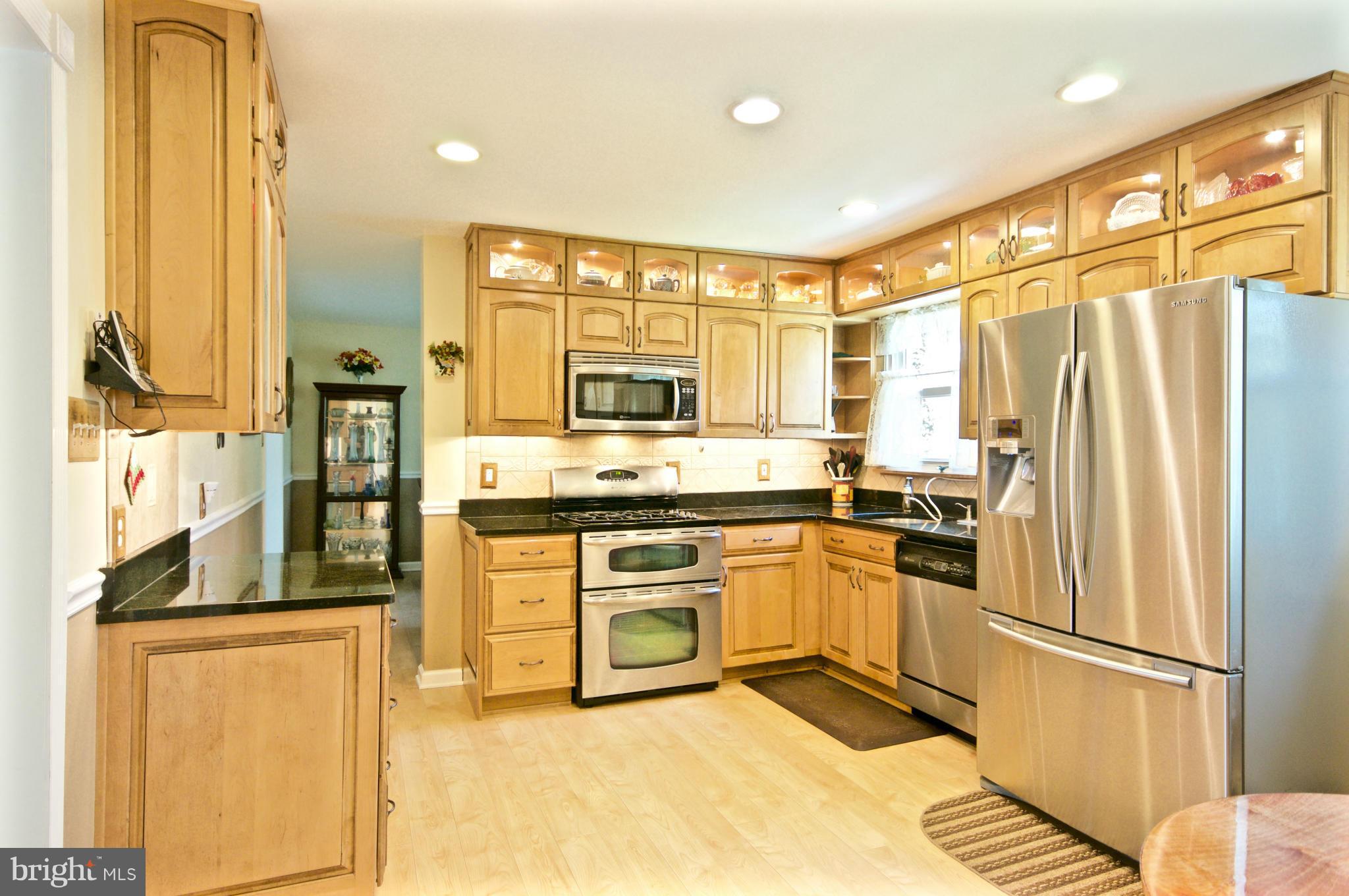 6409 Rivington Road Springfield, VA 22152 - Photo 6 of 29 Kitchen