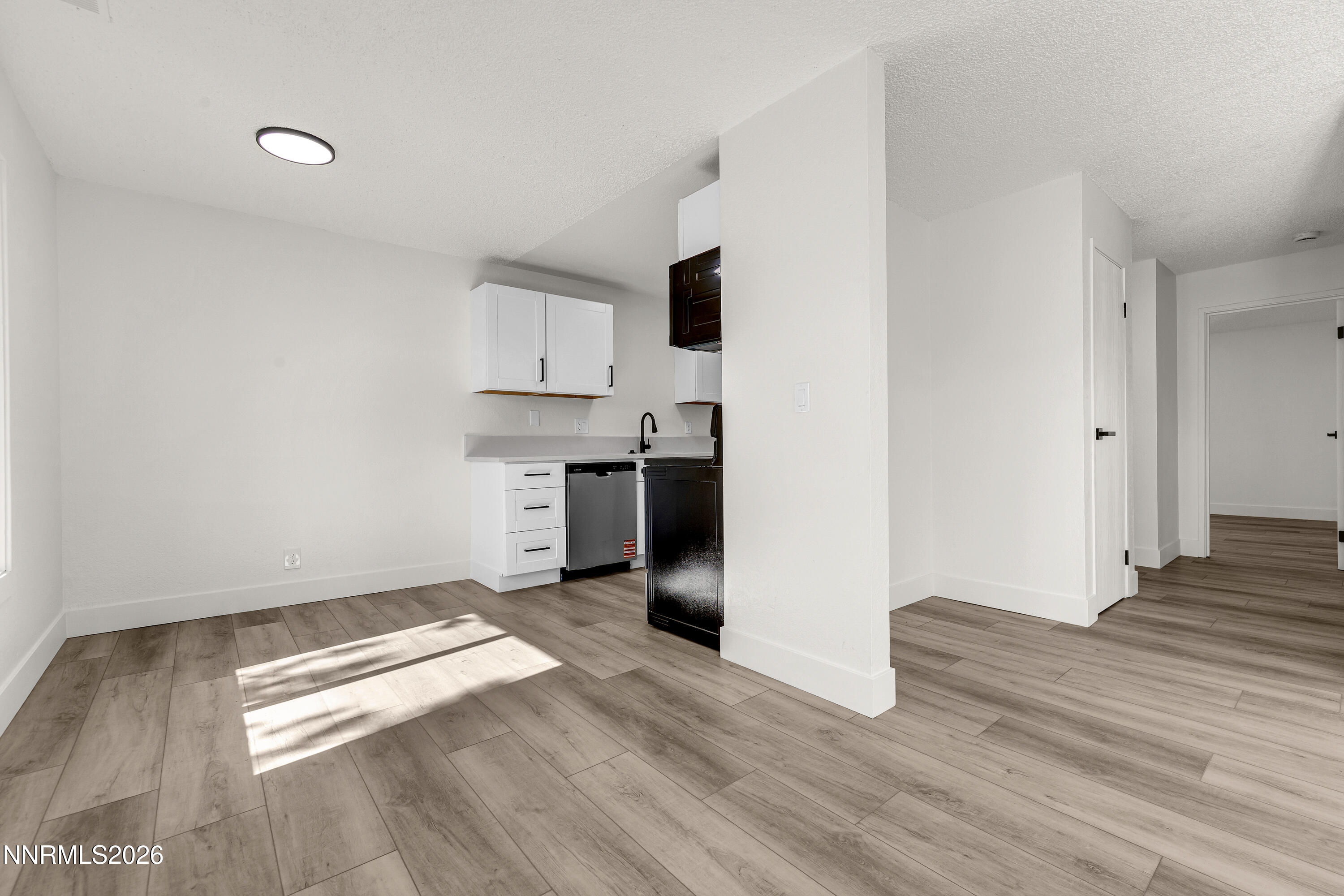 4600 Neil Road, Unit 2 Reno, NV 89502 - Photo 8 of 33 Neil4600_2-008