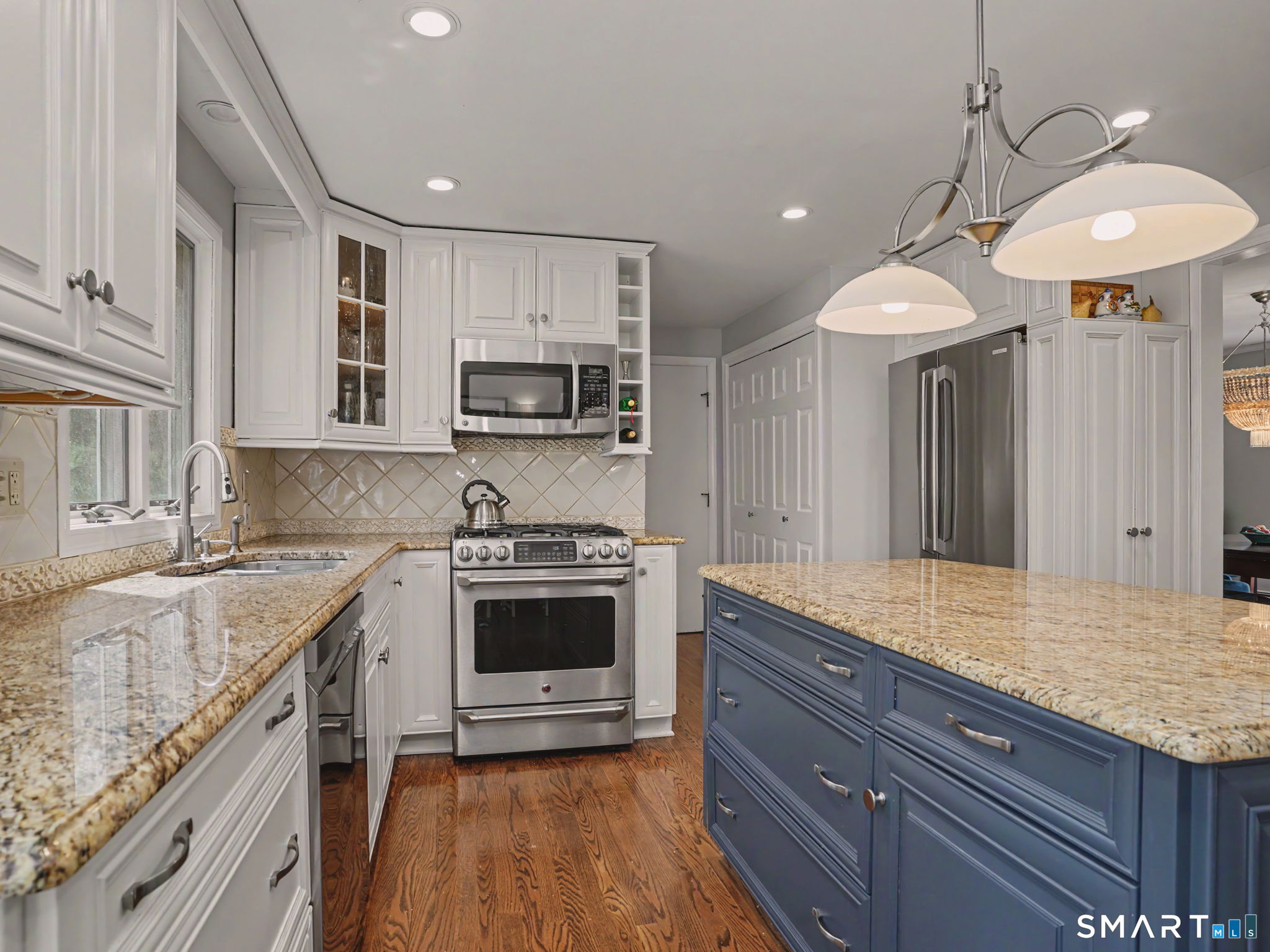 45 Wendover Road Trumbull, CT 06611 - Photo 17 of 33