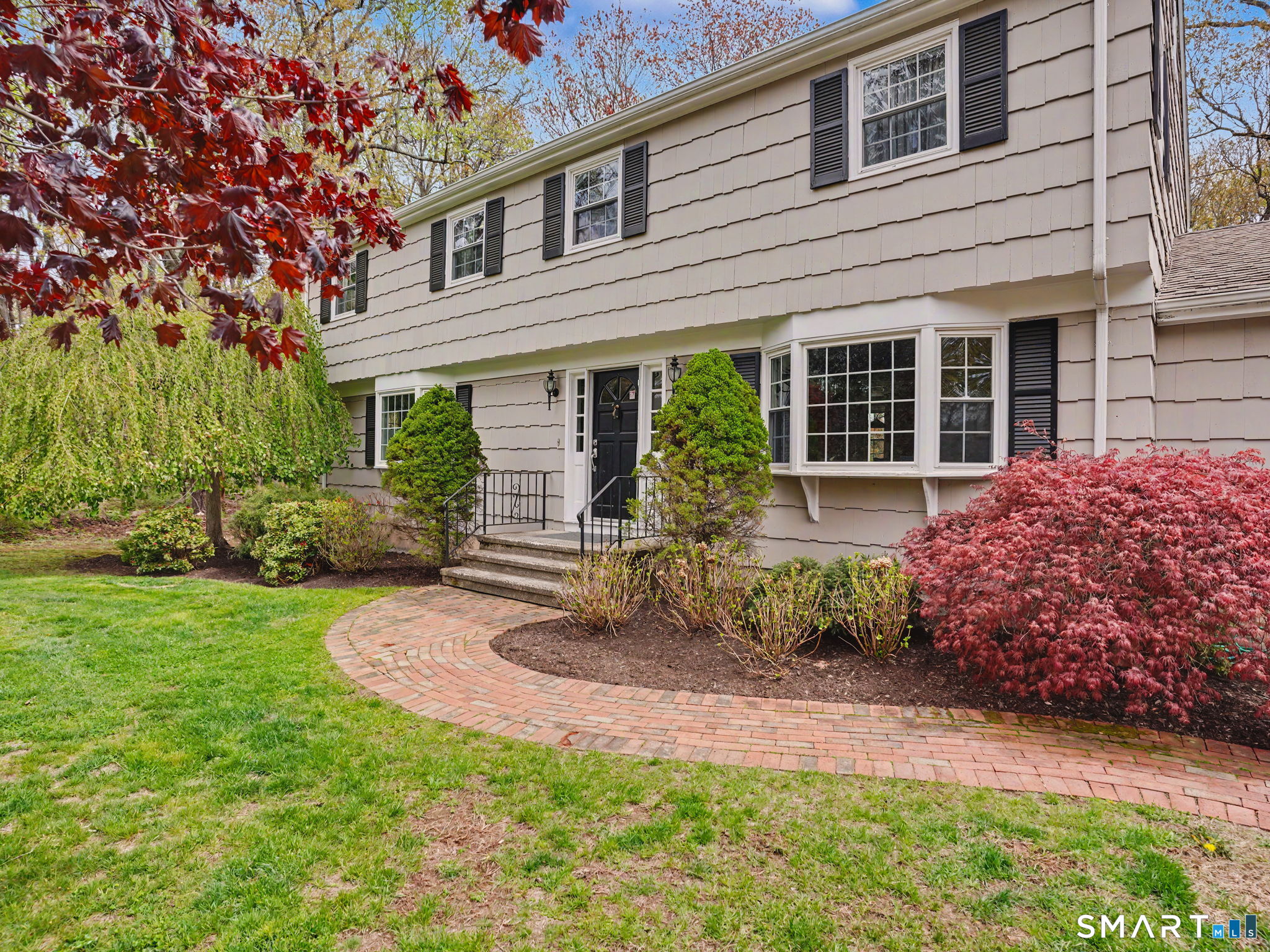 45 Wendover Road Trumbull, CT 06611 - Photo 4 of 33