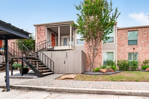 $2,094 | 3700 West Clay Street, Unit 244, Houston, TX 77019