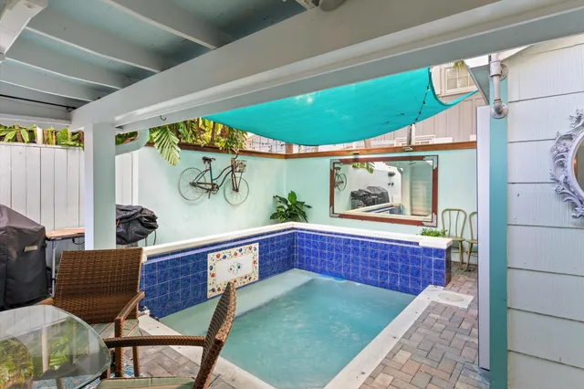 a view of outdoor space and porch