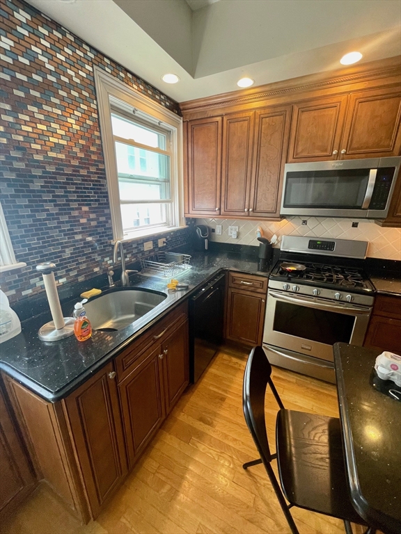 862 East 5th Street, Unit 1 Boston, MA 02127 - Photo 14 of 18