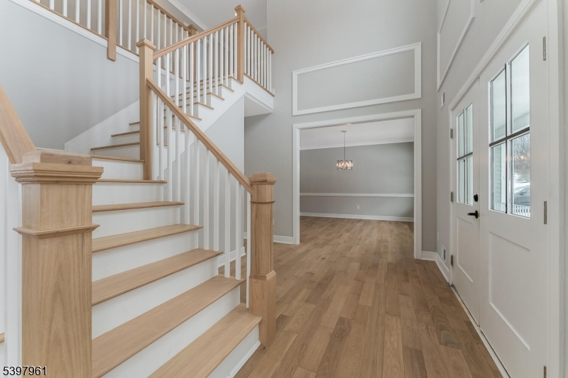 4 Spring Court Phillipsburg, NJ 08865 - Photo 3 of 41