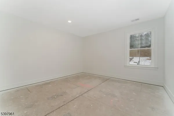 $950,000 | 4 Spring Court, Phillipsburg, NJ 08865