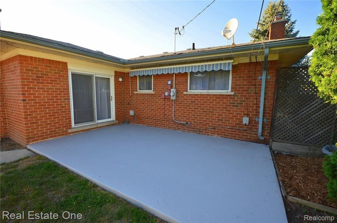 2140 Common Road Warren, MI 48092 - Photo 13 of 15 13 Patio.JPG