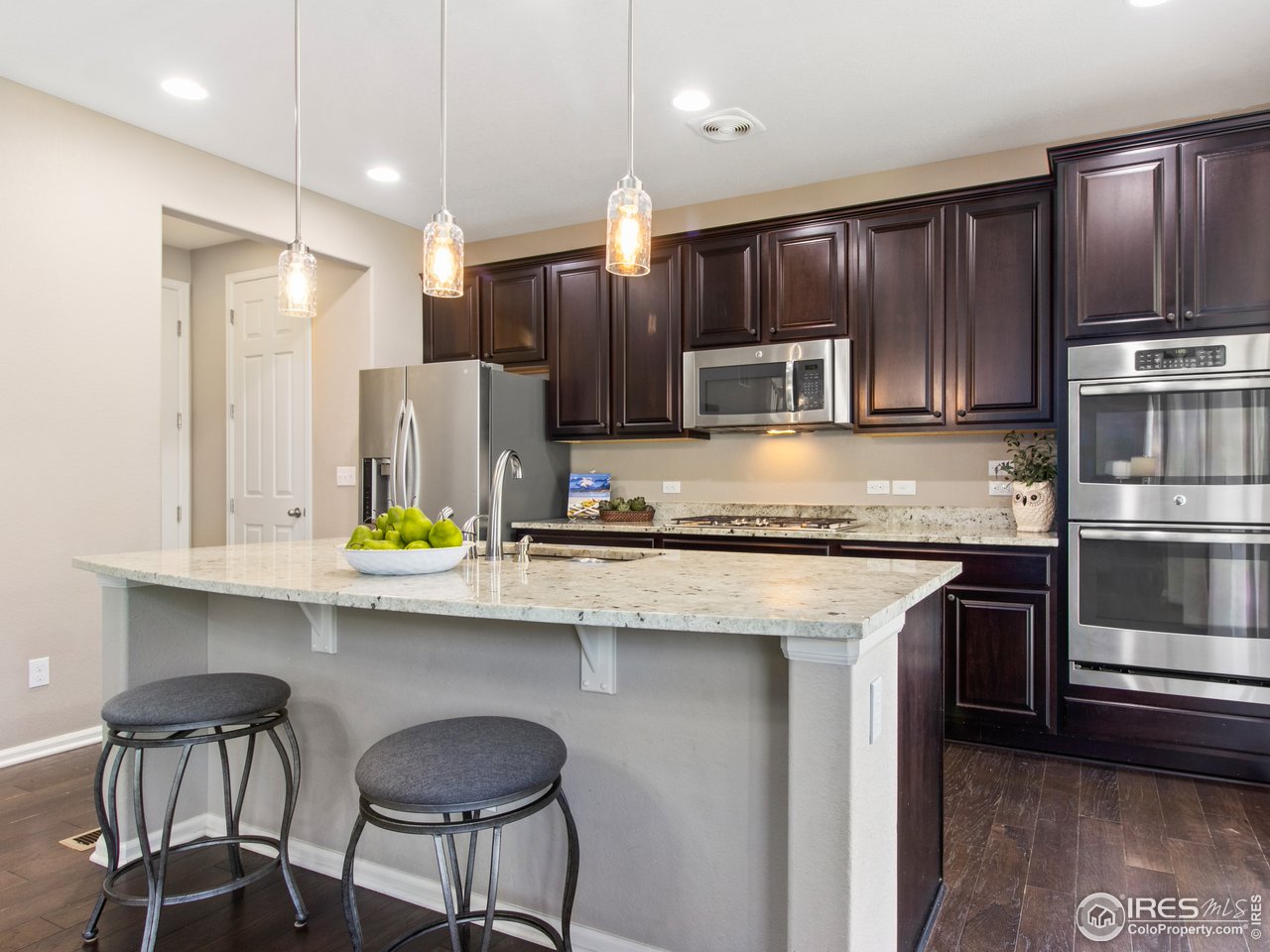 3318 Quicksilver Road Frederick, CO 80516 - Photo 11 of 28 Double ovens and stainless steel appliances