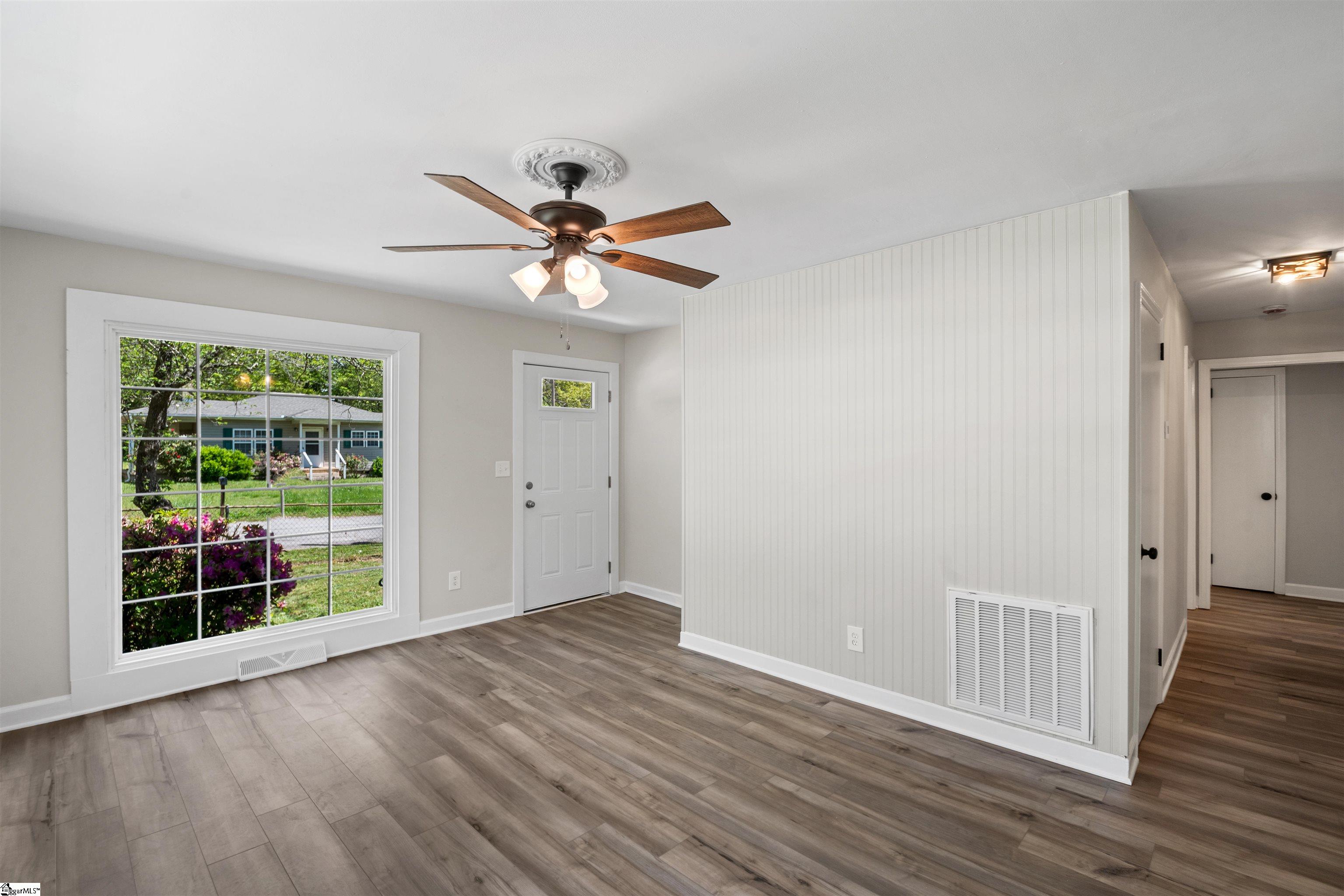 218 Mark Street Easley, SC 29640 - Photo 12 of 33 Gallery Image 12