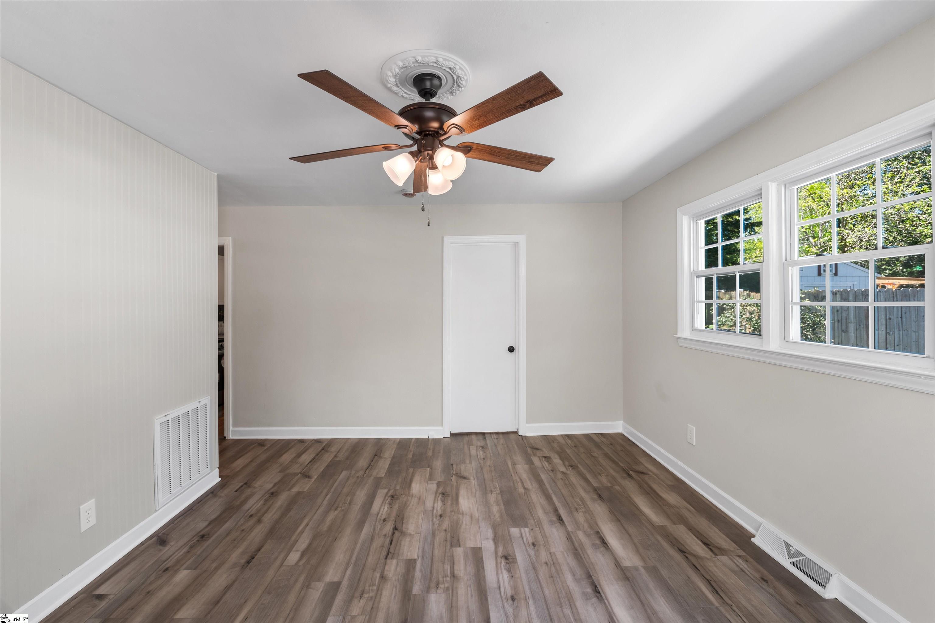 218 Mark Street Easley, SC 29640 - Photo 14 of 33 Gallery Image 14