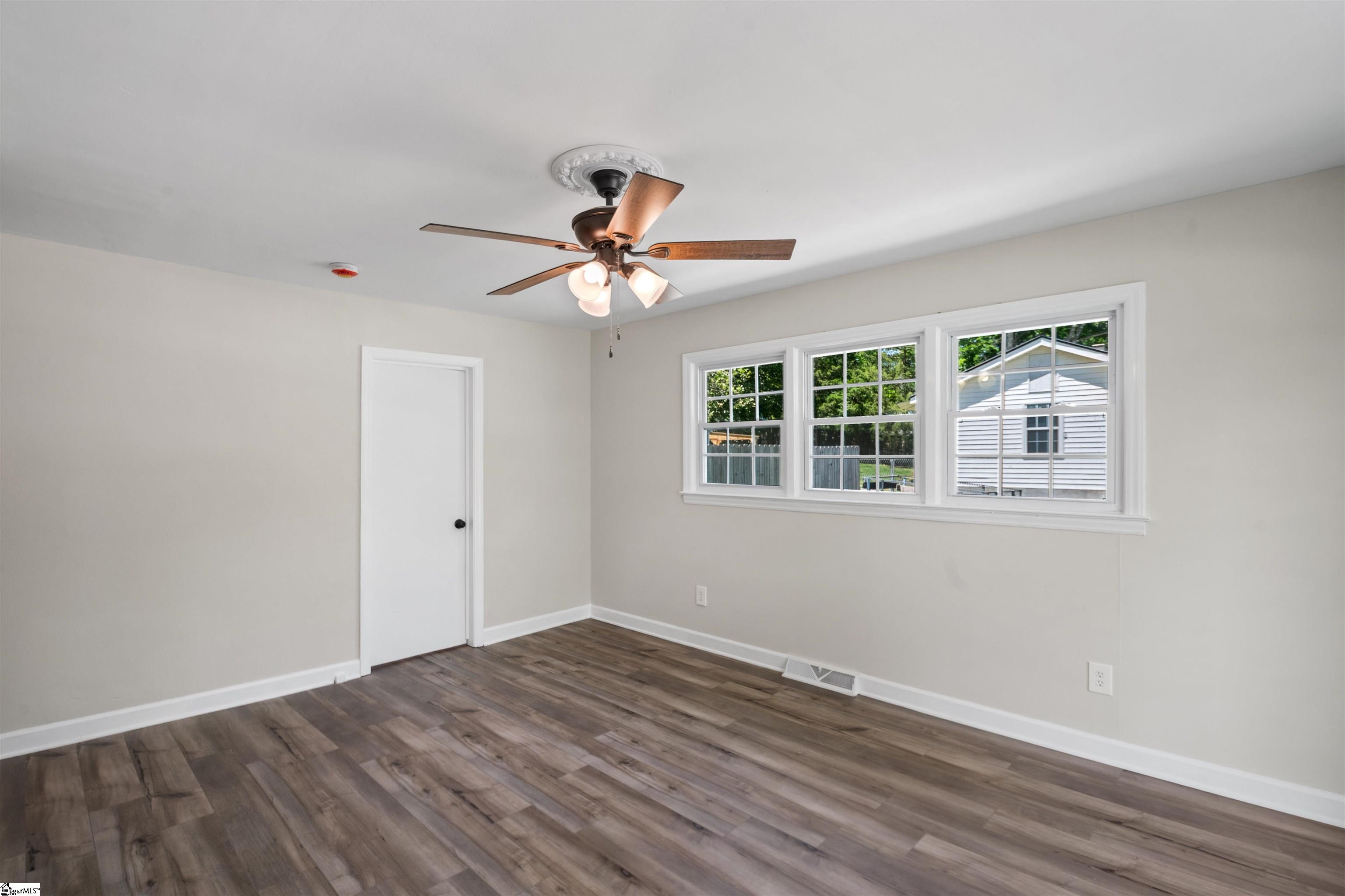 218 Mark Street Easley, SC 29640 - Photo 15 of 33 Gallery Image 15