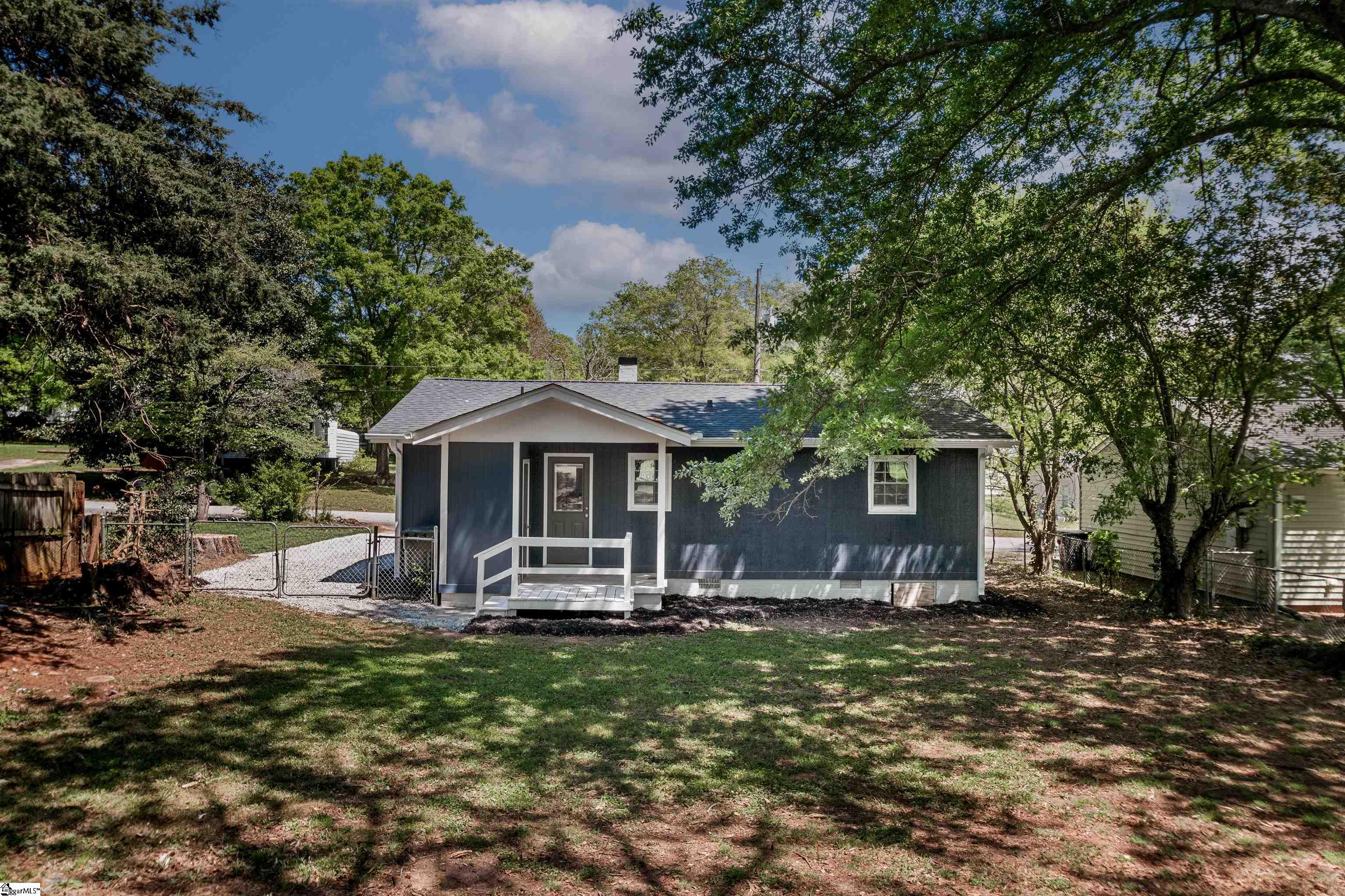 218 Mark Street Easley, SC 29640 - Photo 5 of 33 Gallery Image 5