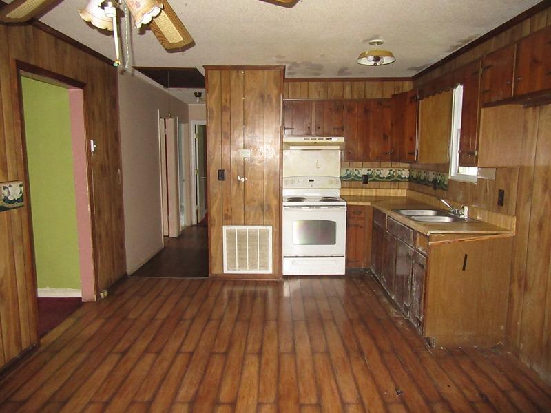 2118 Powell Road Clarksville, TN 37043 - Photo 3 of 8 Gallery Image 3