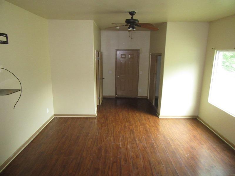 2118 Powell Road Clarksville, TN 37043 - Photo 6 of 8 Gallery Image 6