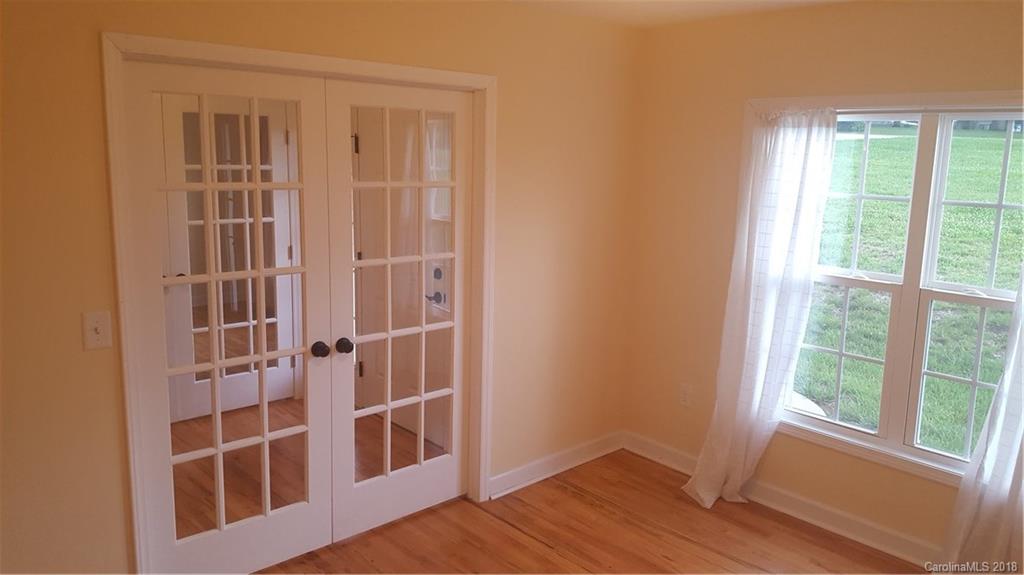 4888 Ritchie Road Lincolnton, NC 28092 - Photo 7 of 28 Gallery Image 7