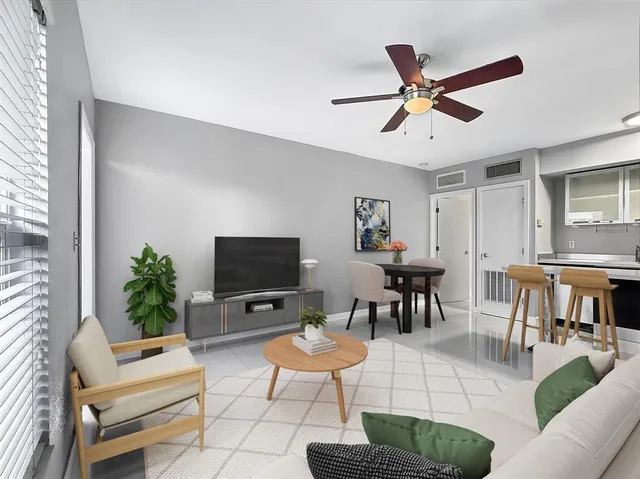 $1,595 | 1503 Northeast 4th Court, Unit 4, Fort Lauderdale, FL 33301