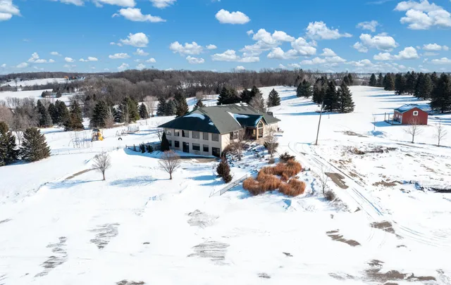 $1,325,000 | 23795 Laredo Avenue, Belle Plaine, MN 56011