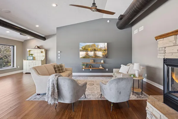 $1,325,000 | 23795 Laredo Avenue, Belle Plaine, MN 56011