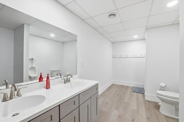 $1,325,000 | 23795 Laredo Avenue, Belle Plaine, MN 56011