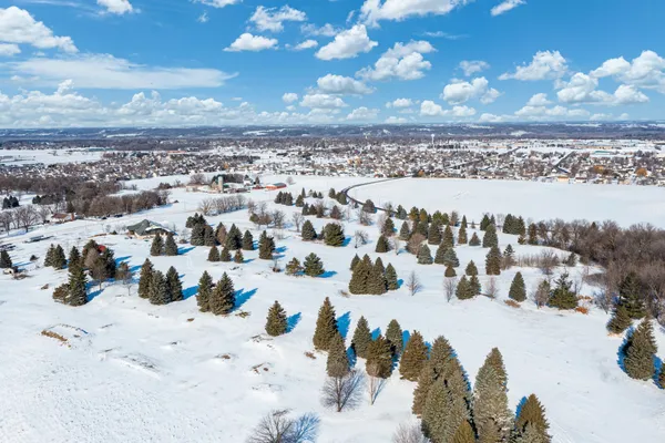 $1,325,000 | 23795 Laredo Avenue, Belle Plaine, MN 56011