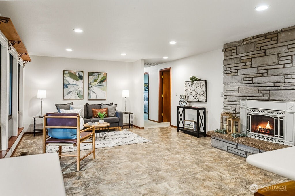 8393 Northwest Duryea Road Bremerton, WA 98312 - Photo 16 of 40