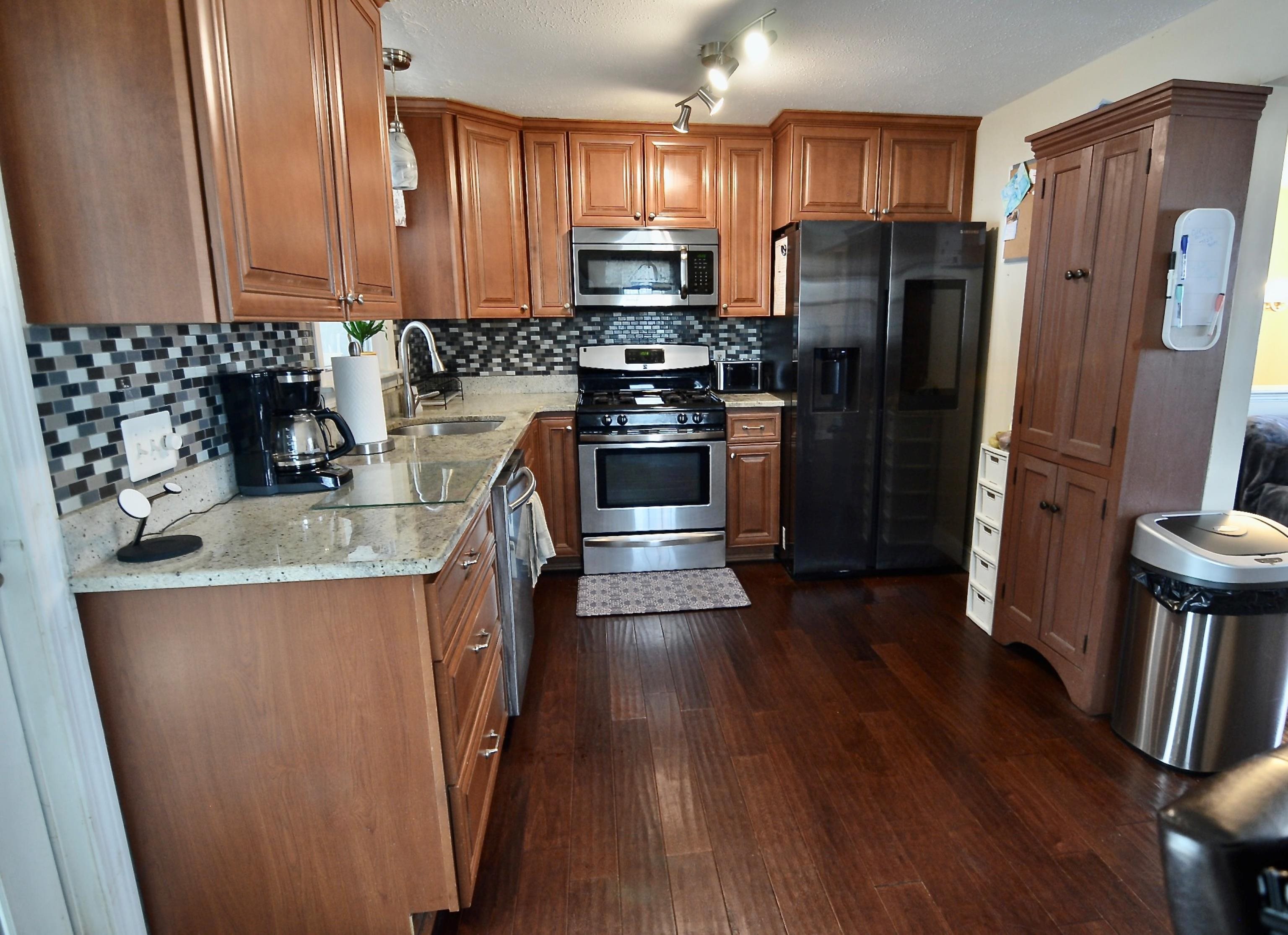 205 Corning Road Manchester, NH 03109 - Photo 31 of 34