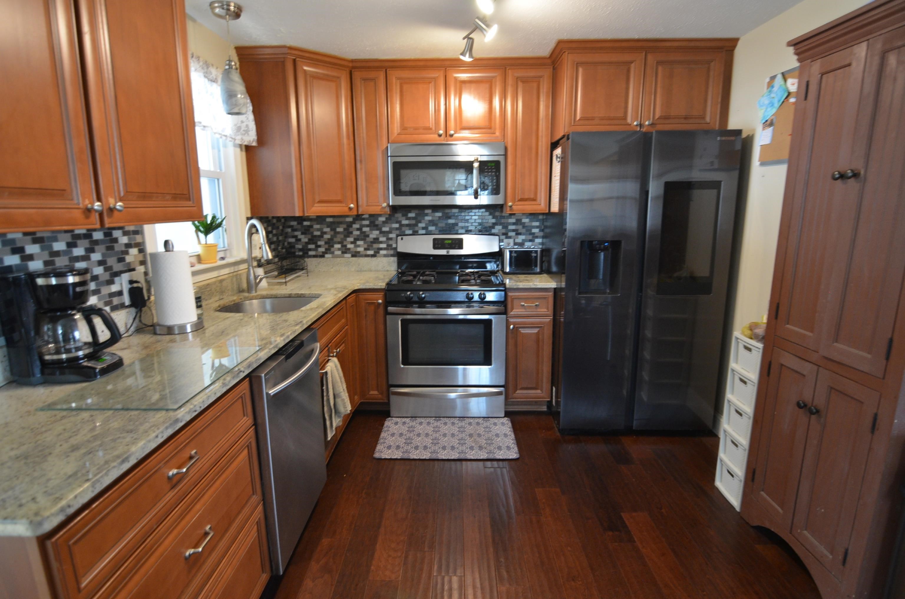 205 Corning Road Manchester, NH 03109 - Photo 33 of 34